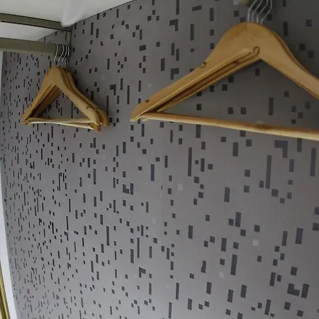 Lukas Apartmán *